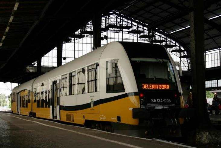 Dolnośląskie zamawia 4 pociągi spalinowe. Pesa sprzeda Linki?