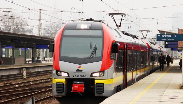 ŁKA: Piąta para pociągów do Warszawy