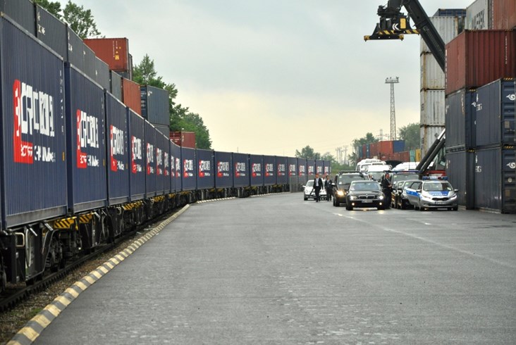 Prezydenci Polski i Chin powitali pierwszy pociąg pod marką China Railway Express